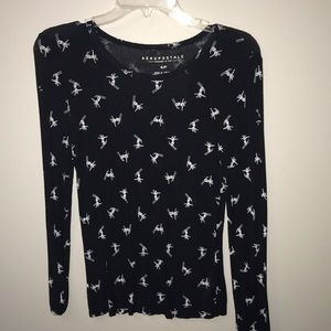 Sweater/long sleeve shirt